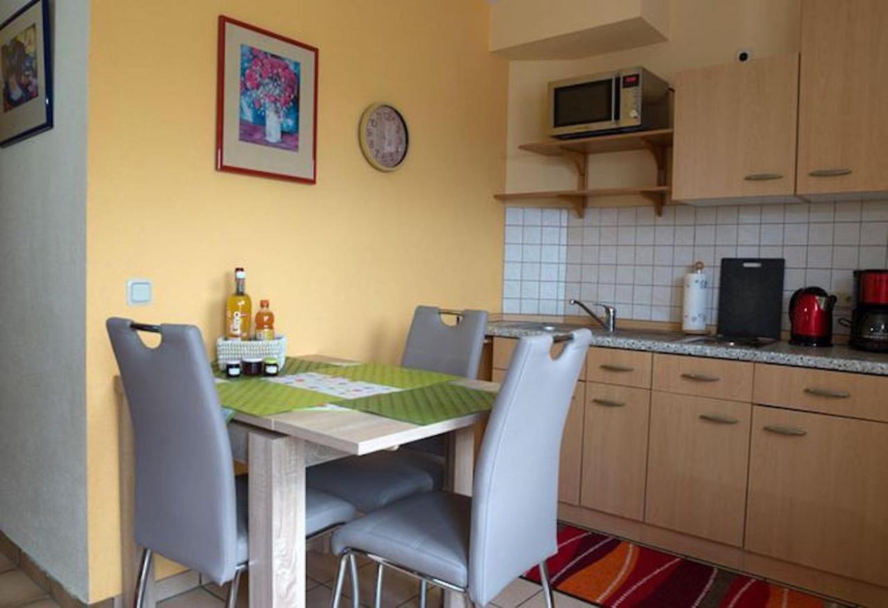 Ferienwohnung Familie Weber 罗斯海姆 外观 照片